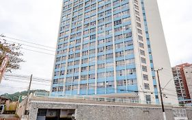 APARTAMENTO, ATÉ 4 PESSOAS,20 Metros da PRAIA do SONHO, PÉ NA AREIA,100 MB WI-FI